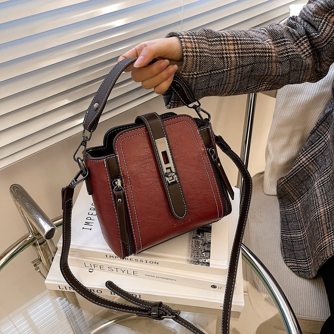 Metal turn-lock strap zip side PU leather crossbody bag