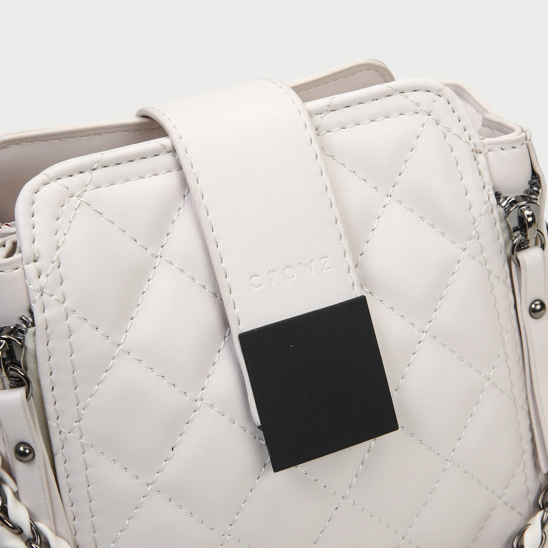 Woven chain strap zipped detail quilted PU leather crossbody bag