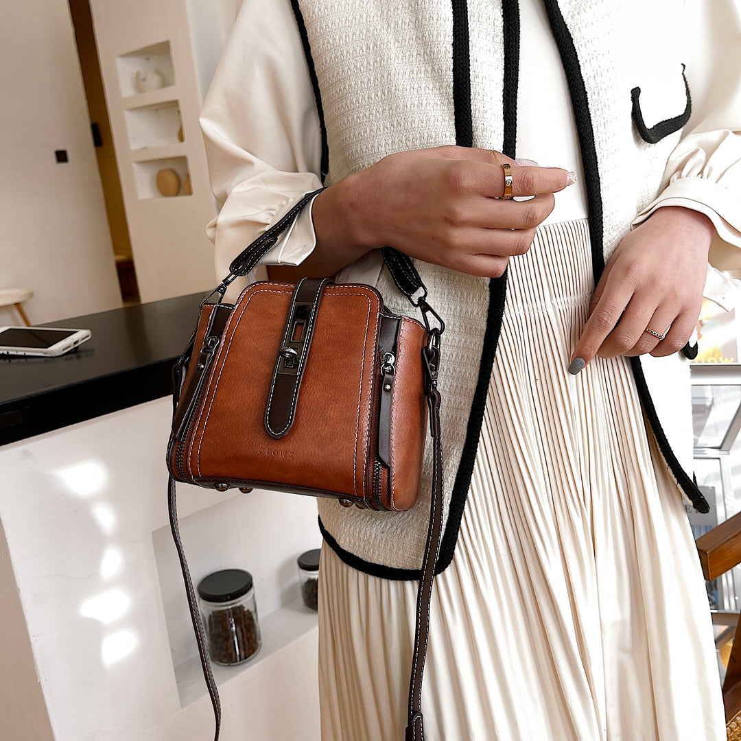 Metal turn-lock strap zip side PU leather crossbody bag