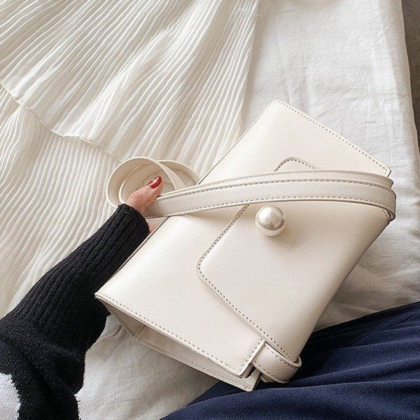 Faux pearl embellished flap PU leather shoulder bag
