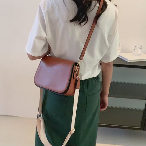 Minimalistic flap-style PU leather crossbody bag (With an optional strap)