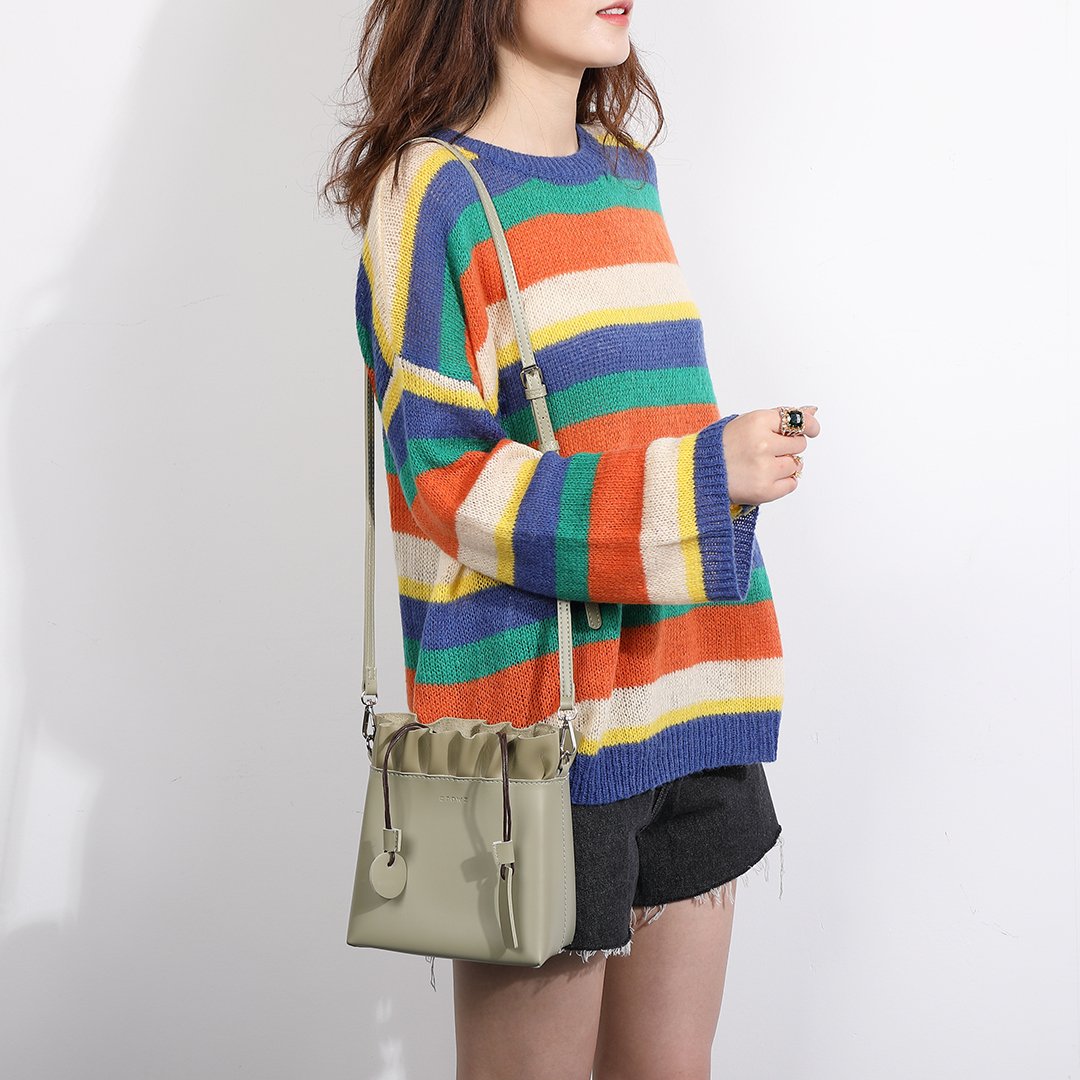 Ruffled top PU leather bucket bag