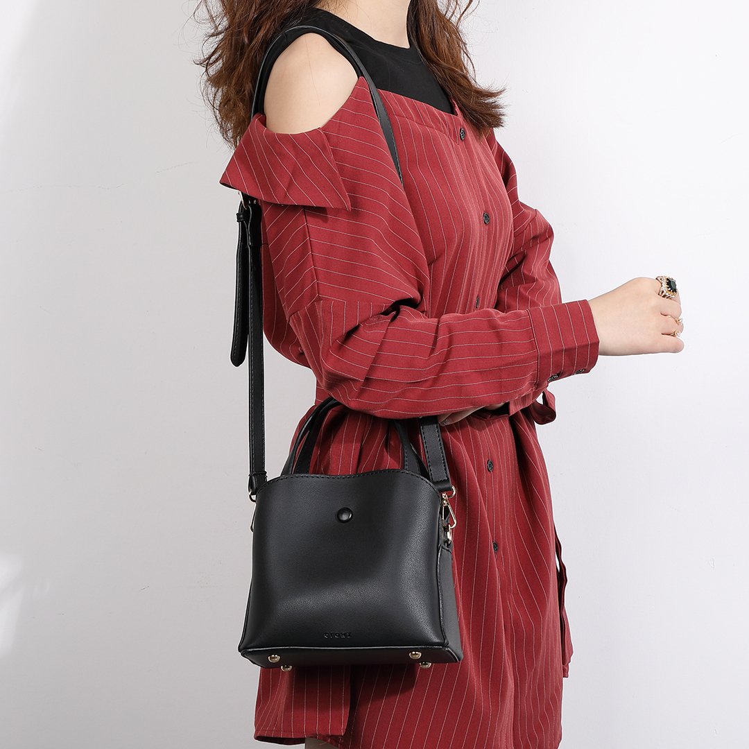 Top handle single stud PU leather crossbody bag