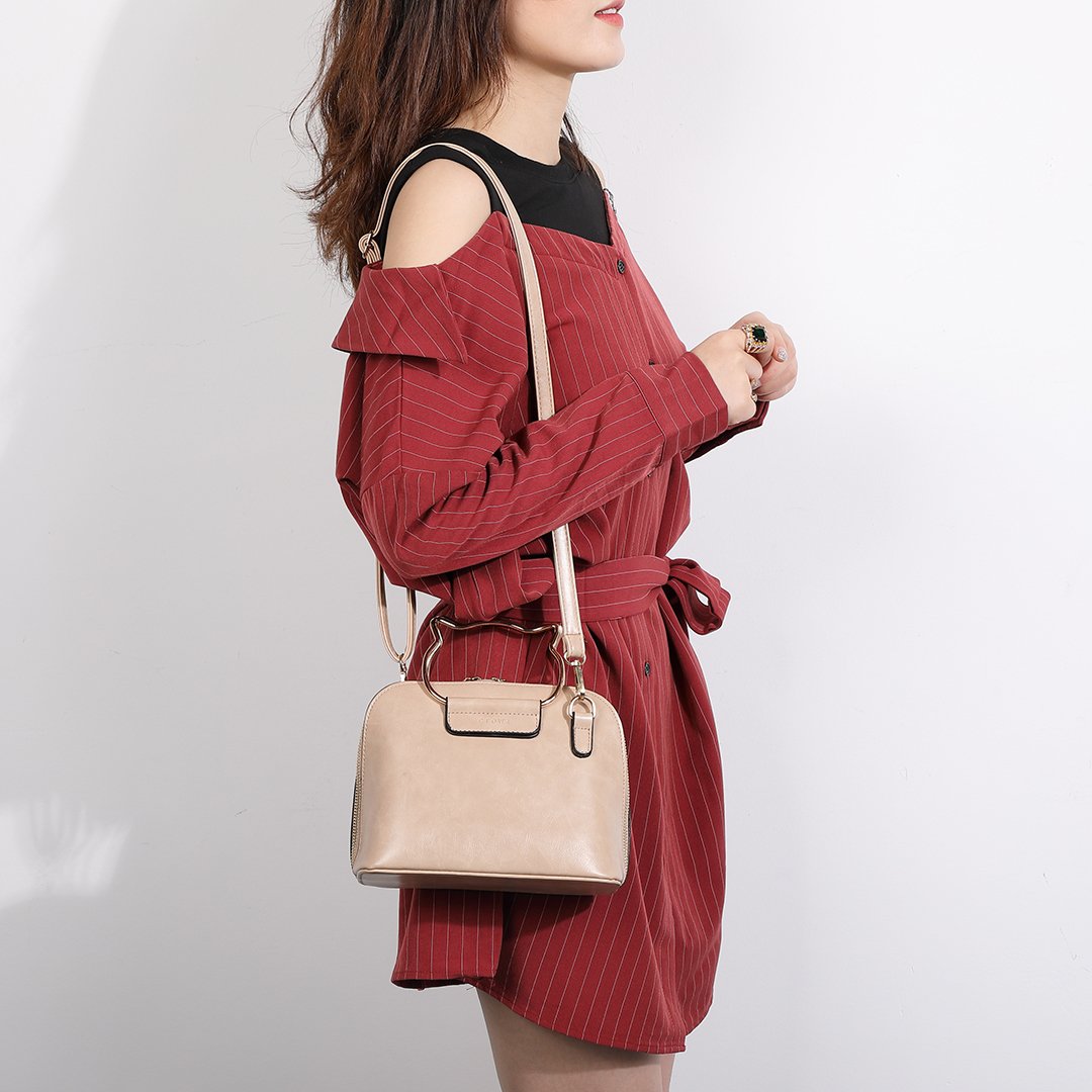 Cat-shaped metal handle PU leather crossbody bag