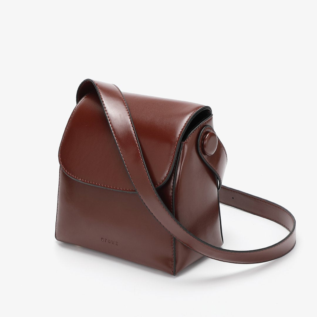 Retro streamlined PU leather crossbody bag