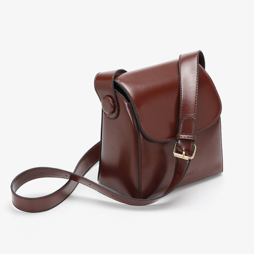 Retro streamlined PU leather crossbody bag