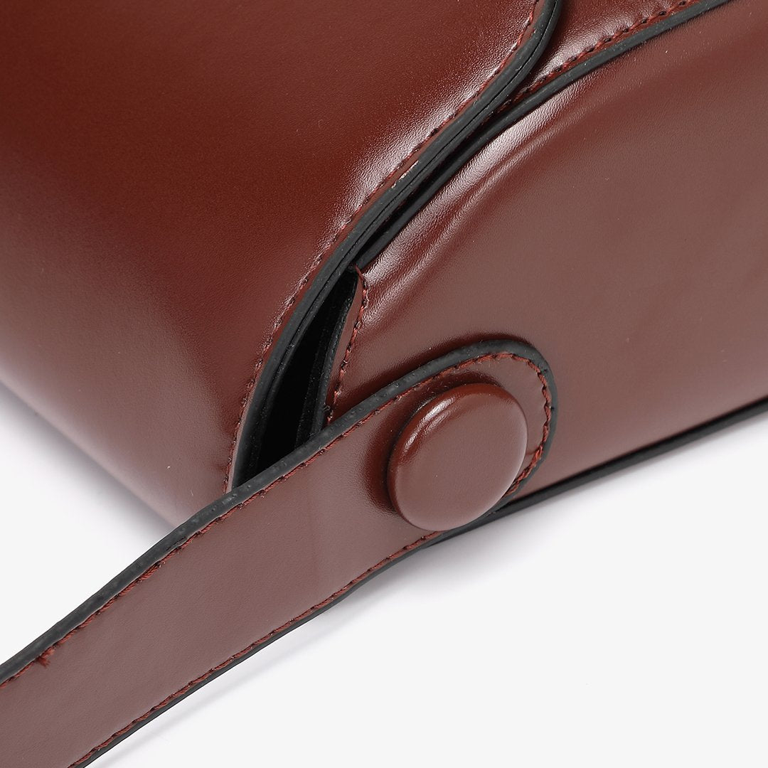 Retro streamlined PU leather crossbody bag