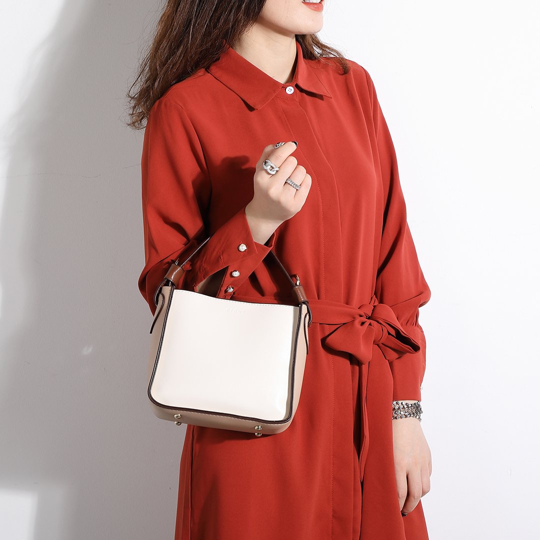 Minimalistic colourblock PU leather bucket bag