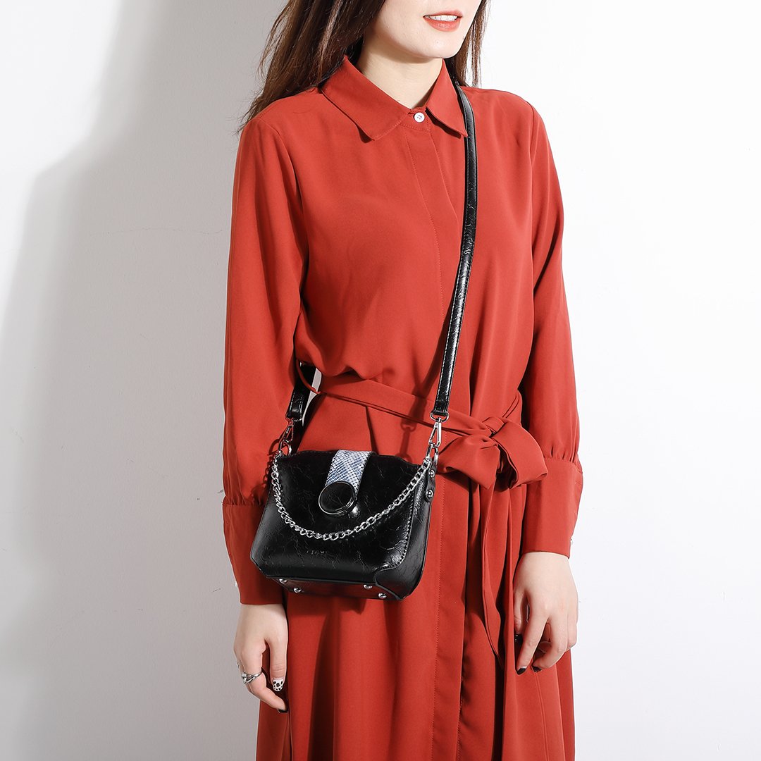 Snake-effect strap colourblock PU leather crossbody bag (3 straps)