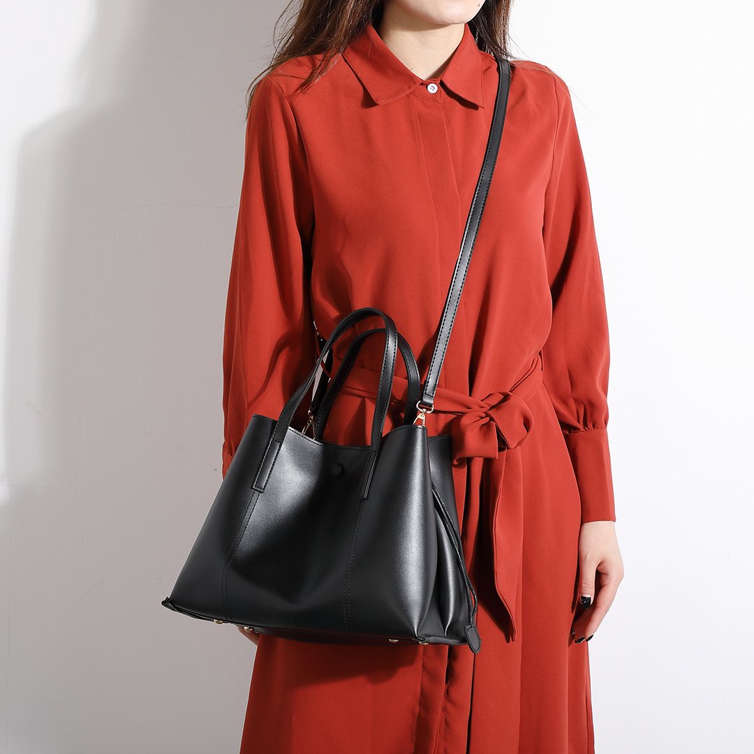Stud magnetic snap smooth PU leather tote bag