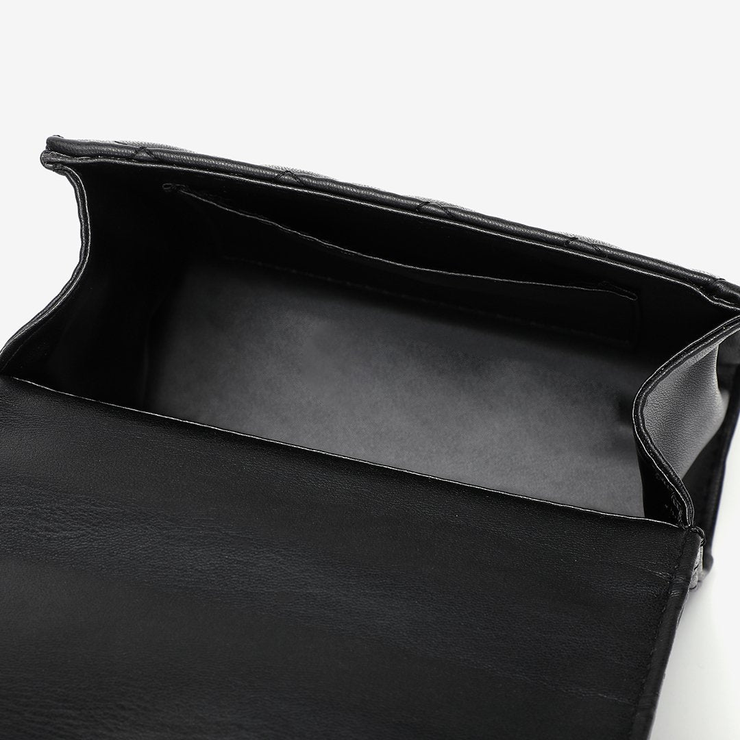 Dome magnetic snap quilted PU leather crossbody bag