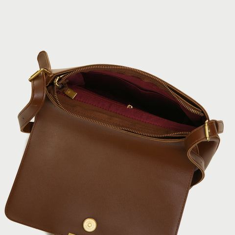 Metal hardware flap style PU leather crossbody bag