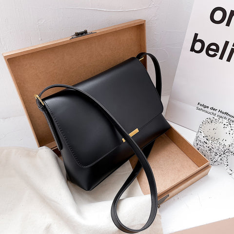 Metal hardware flap style PU leather crossbody bag