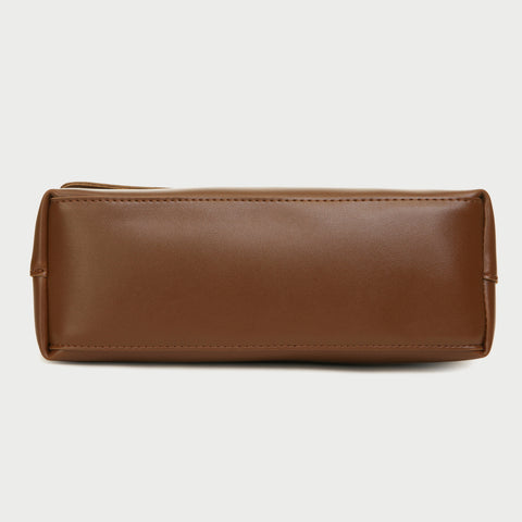 Metal hardware flap style PU leather crossbody bag