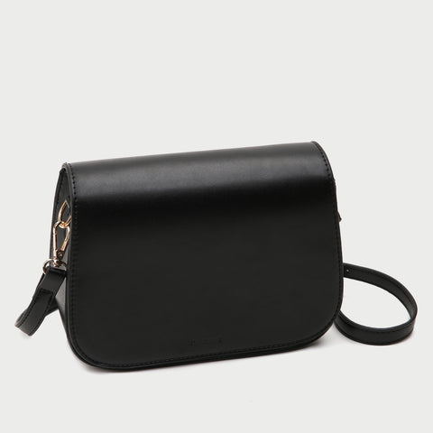 Minimalistic flap-style PU leather crossbody bag (With an optional strap)