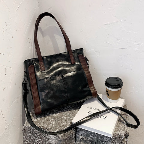 Dual front pocket creased PU leather tote