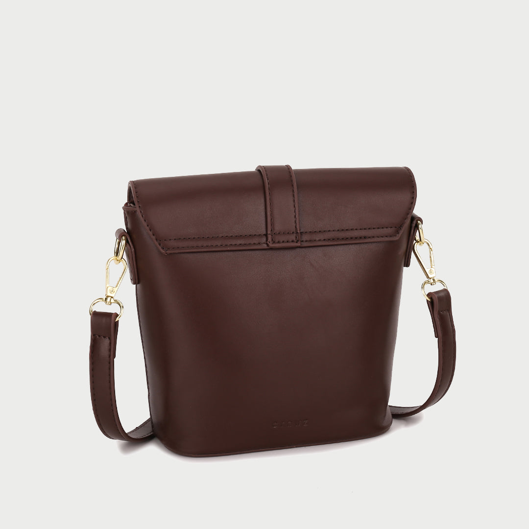 Metal turn-lock strap saddle flap PU leather bucket crossbody bag