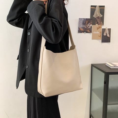 Minimalistic style adjustable shoulder strap PU leather bucket bag