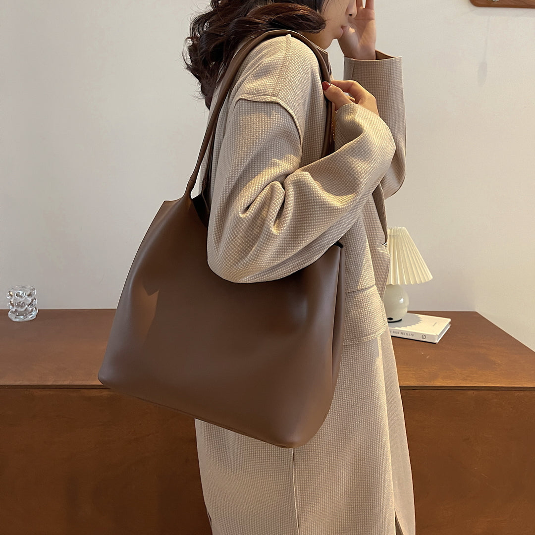 Minimalistic style PU leather shoulder bag (2-in-1 set)