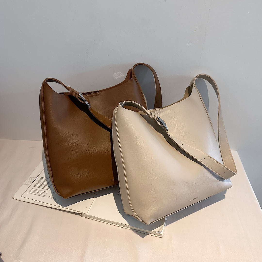 Minimalistic style adjustable shoulder strap PU leather bucket bag