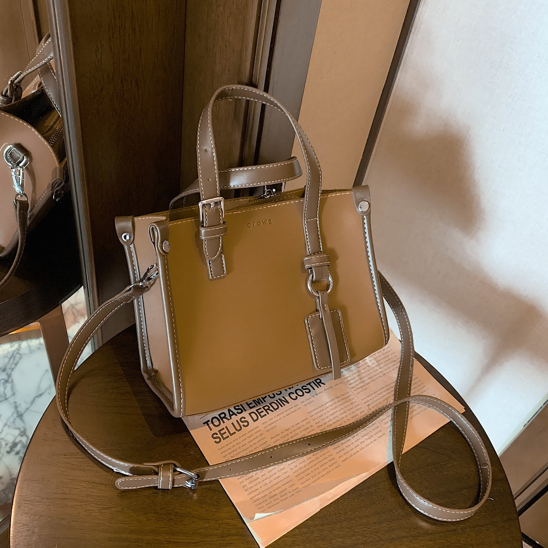 Colourblock handle studded 2-in-1 style PU leather tote bag