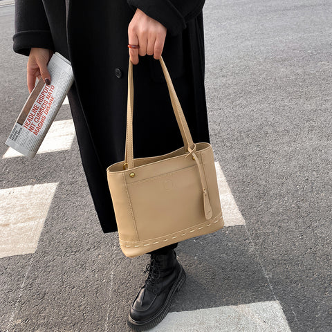 Topstitching stud detail PU leather shoulder bag