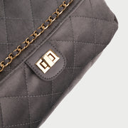 Metal chain border flap turn-lock quilted velvet crossbody bag