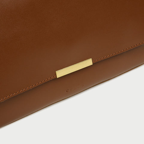 Metal hardware flap style PU leather crossbody bag