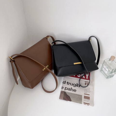 Metal hardware flap style PU leather crossbody bag