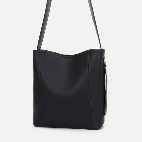 Topstitching PU leather 2-in-1 bucket bag