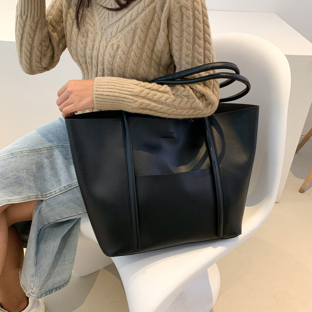 Minimalistic front pocket PU leather tote bag (2-in-1 set)