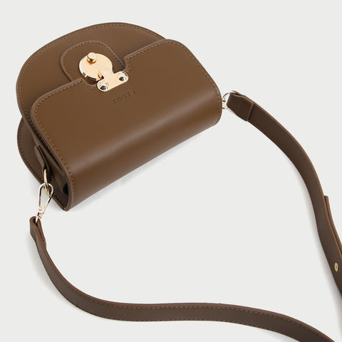 Elegant metal closure PU leather saddle crossbody bag