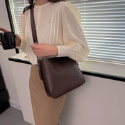 Double buckle detail shoulder strap PU leather bucket bag (2-in-1 set)