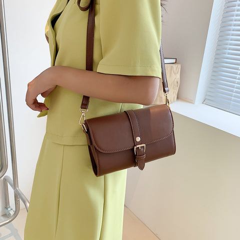 Retro buckle strap flap style PU leather crossbody bag