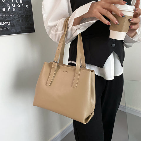 Minimalistic buckle detail strap PU leather tote bag