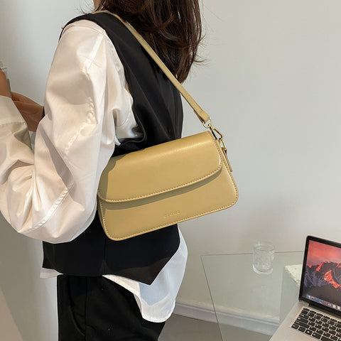Minimalistic flap-style PU leather shoulder bag (With an extra strap)