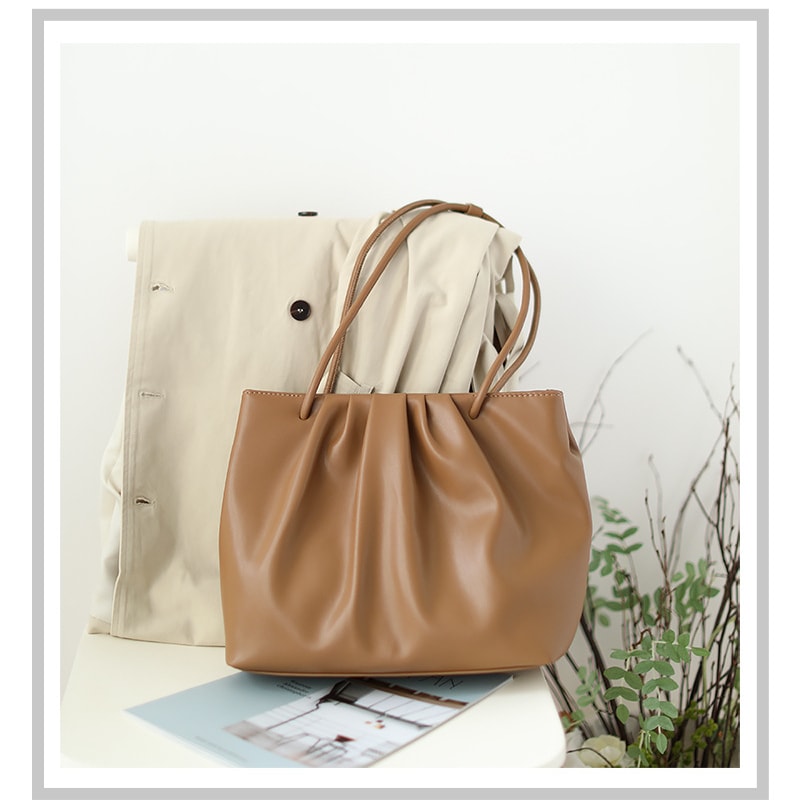 Ruched PU leather tote