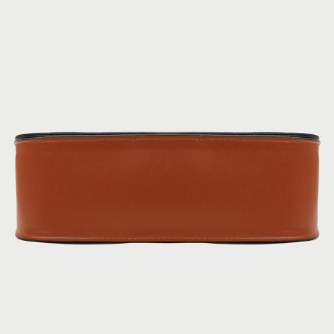 Minimalistic flap-style PU leather crossbody bag (With an optional strap)