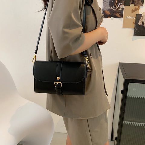 Retro buckle strap flap style PU leather crossbody bag
