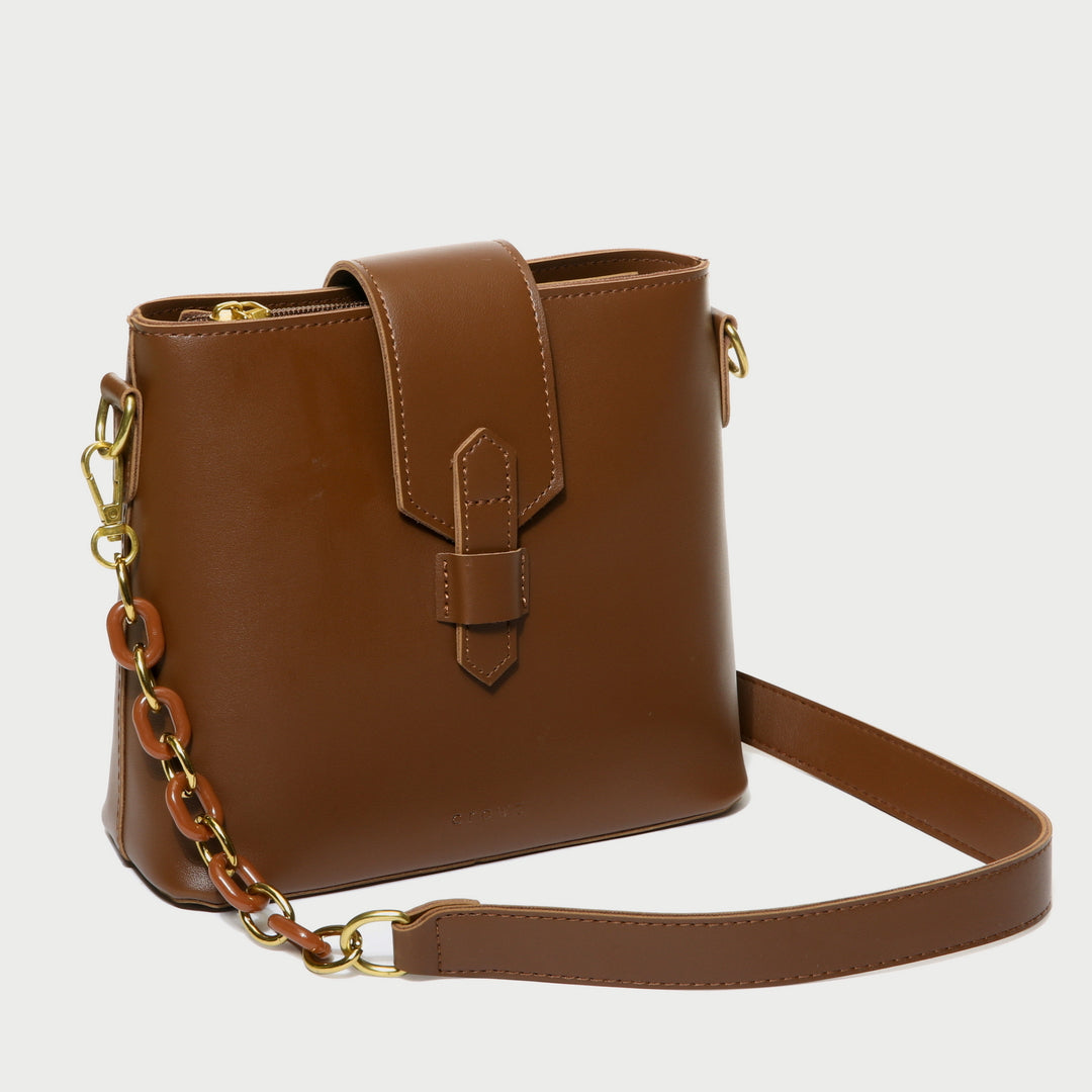 Contrast chained strap retro flap style PU leather crossbody bag