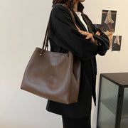 Roomy soft PU leather shoulder bag (2-in-1 style)