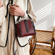 Metal turn-lock strap zip side PU leather crossbody bag