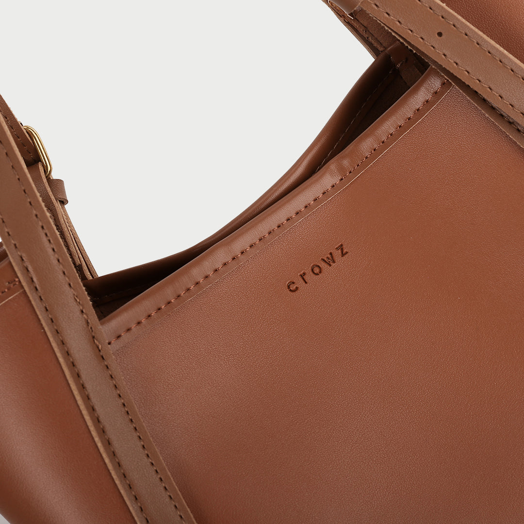 Sculptural PU leather shoulder bag (2-in-1 set)