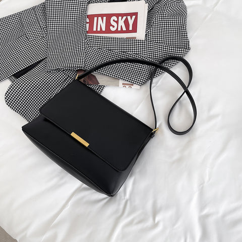 Metal hardware flap style PU leather crossbody bag