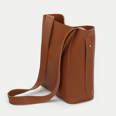 Topstitching PU leather 2-in-1 bucket bag