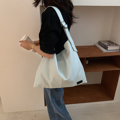 Minimalistic casual style soft PU leather hobo bag