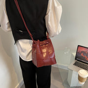 Woven PU leather bucket bag (2-in-1 set)
