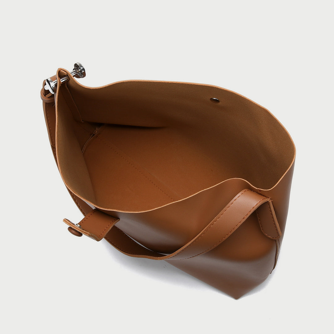 Timeless spacious PU leather shoulder bag