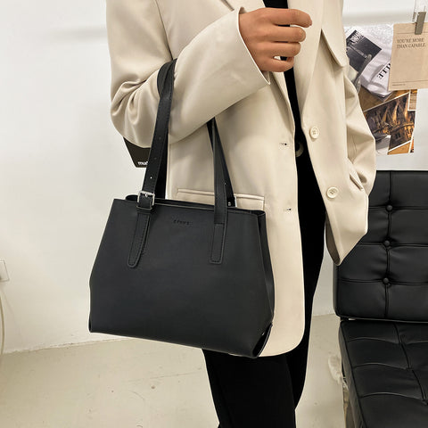 Minimalistic buckle detail strap PU leather tote bag