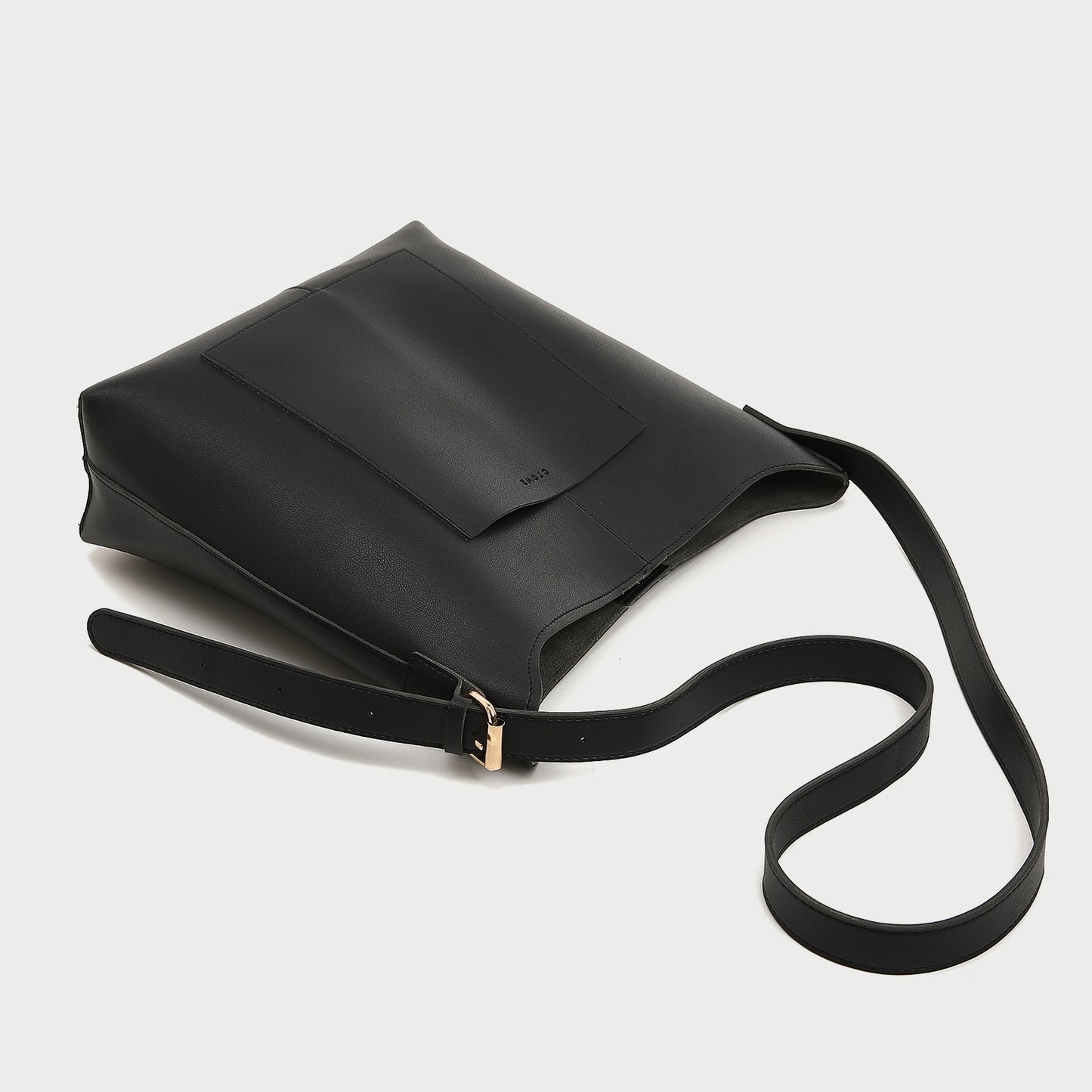 Minimalistic front pocket streamlined 2-in-1 PU leather bucket bag